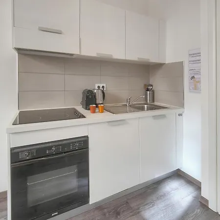 Апартаменты Frgk Goujon 1br Design 300m Palais & Beaches Ac & Ultra-fast Wi-fi