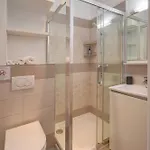 Daire Frgk Goujon 1br Design 300m Palais & Beaches Ac & Ultra-fast Wi-fi Cannes