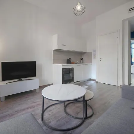 Frgk Goujon 1br Design 300m Palais & Beaches Ac & Ultra-fast Wi-fi